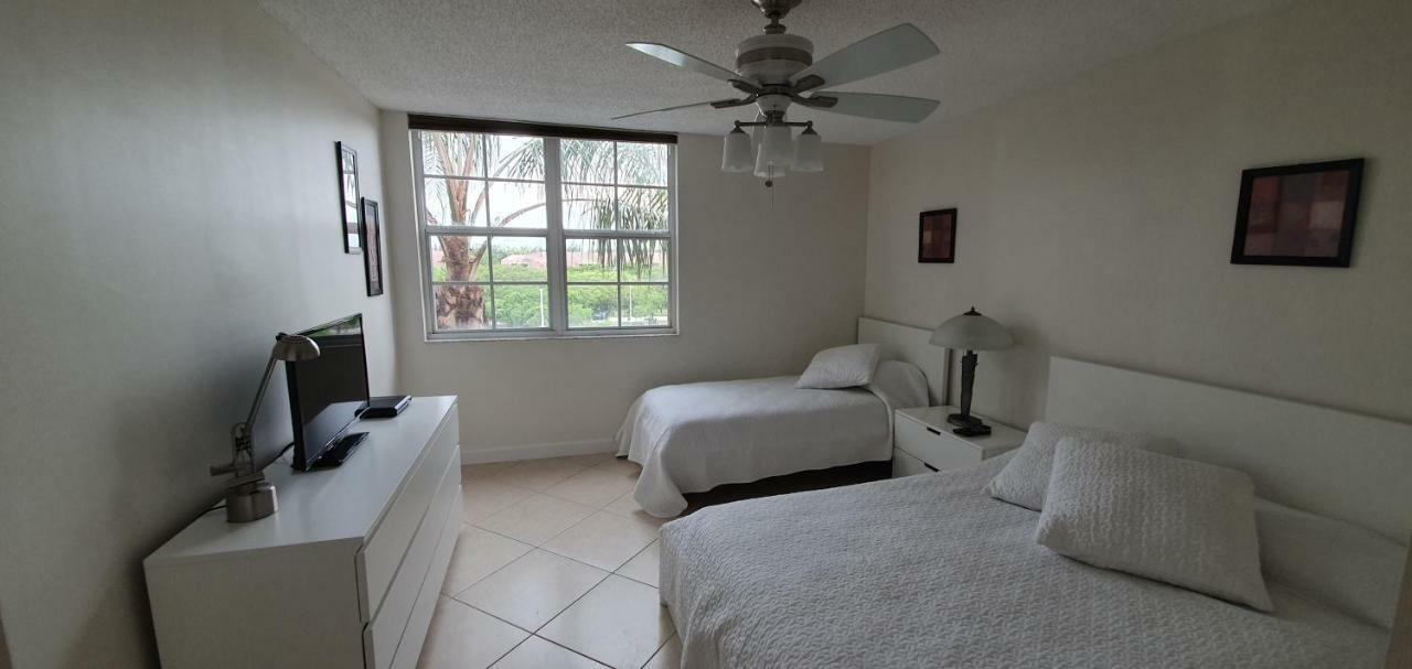 Appartamento Yacht Club Aventura 2br + 2ba