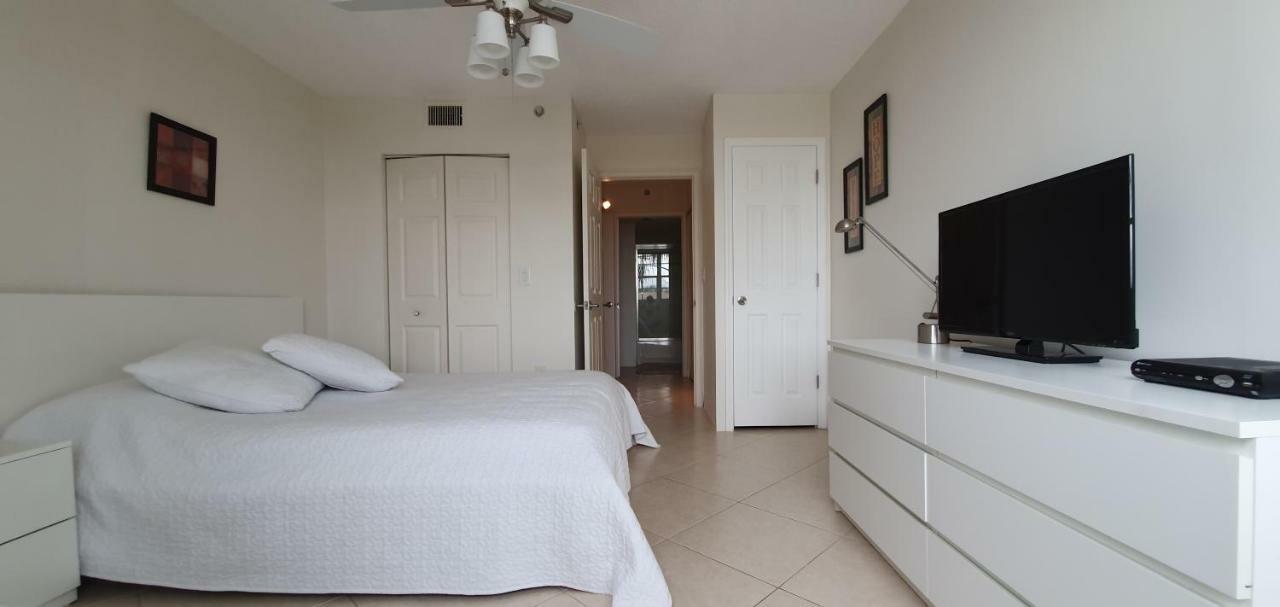 Appartamento Yacht Club Aventura 2br + 2ba *
