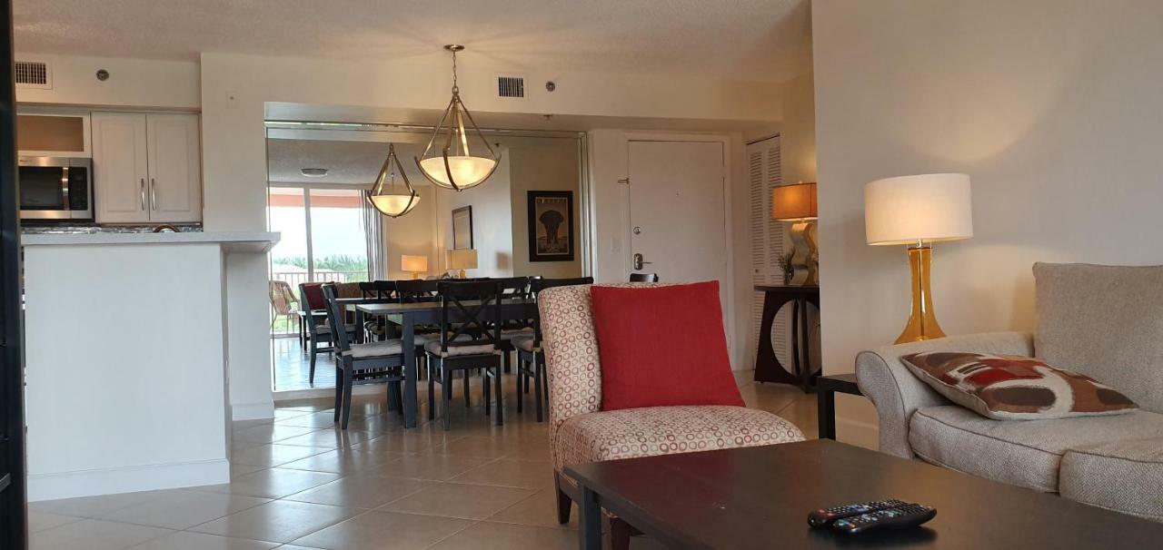 Yacht Club Aventura 2br + 2ba Appartamento